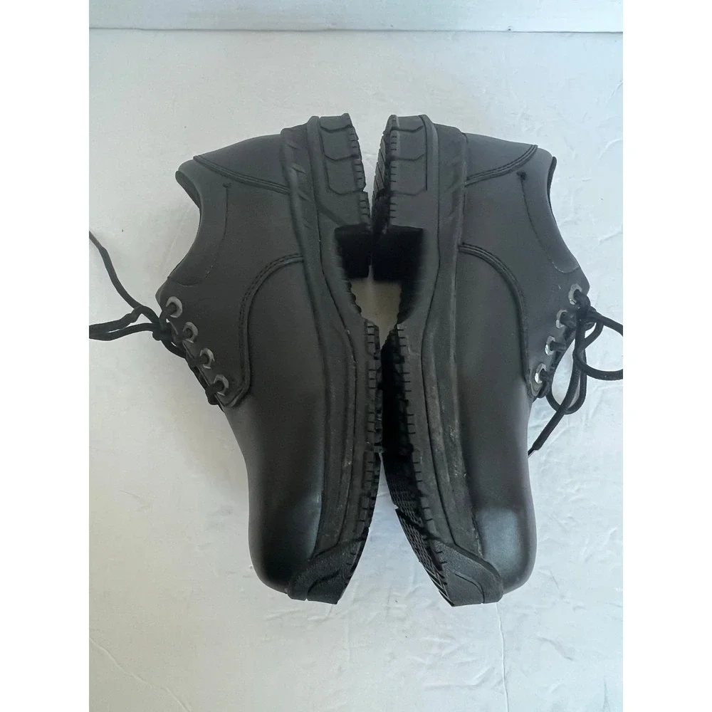 Shoes For Crews gently preloved